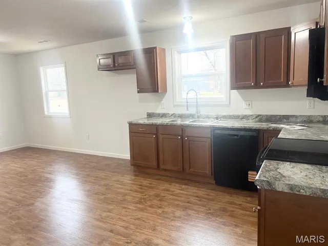 $132,000 | 9 West Truitt Street, Dexter, MO 63841