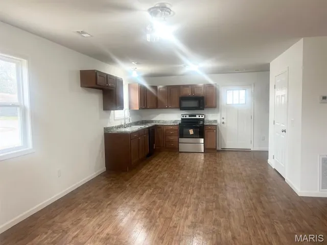 $132,000 | 9 West Truitt Street, Dexter, MO 63841