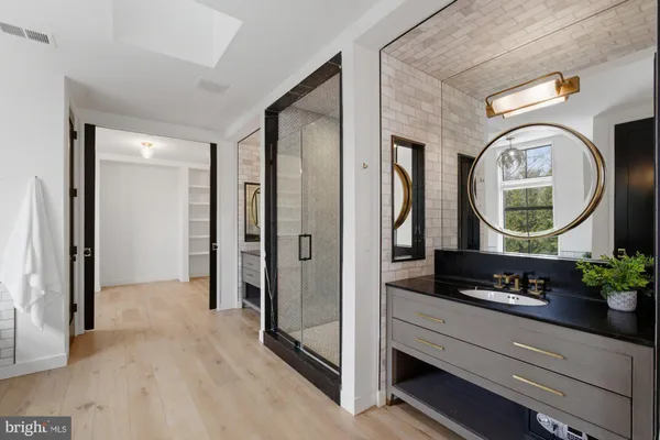 $5,750,000 | 4929 Lowell Street Northwest, Washington, DC 20016