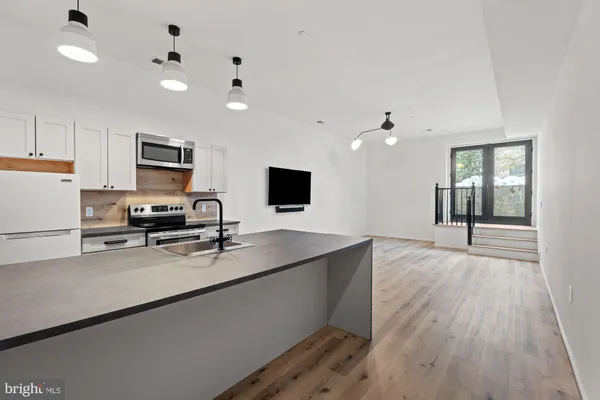 $5,750,000 | 4929 Lowell Street Northwest, Washington, DC 20016