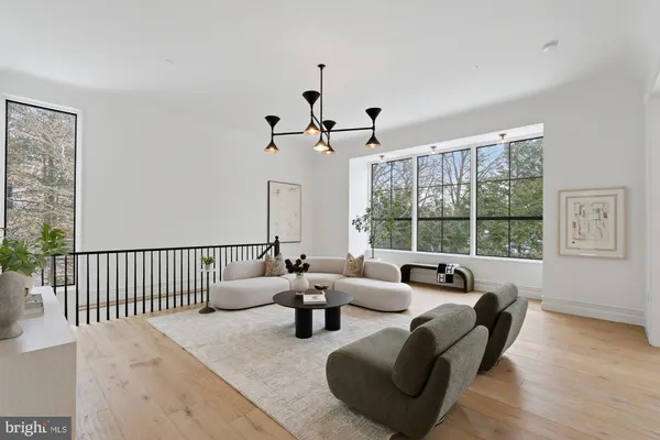 $5,750,000 | 4929 Lowell Street Northwest, Washington, DC 20016