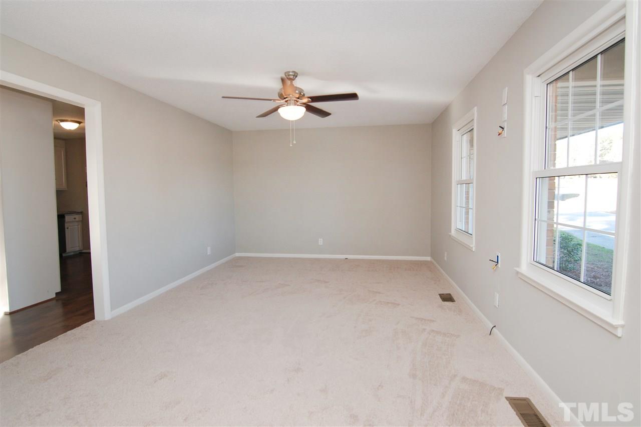 452 Covered Bridge Road Clayton, NC 27520 - Photo 5 of 25 Gallery Image 5