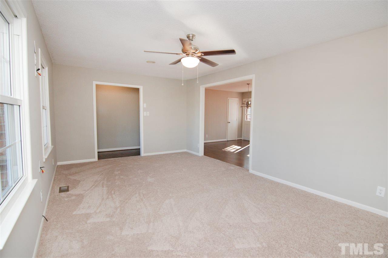 452 Covered Bridge Road Clayton, NC 27520 - Photo 6 of 25 Gallery Image 6