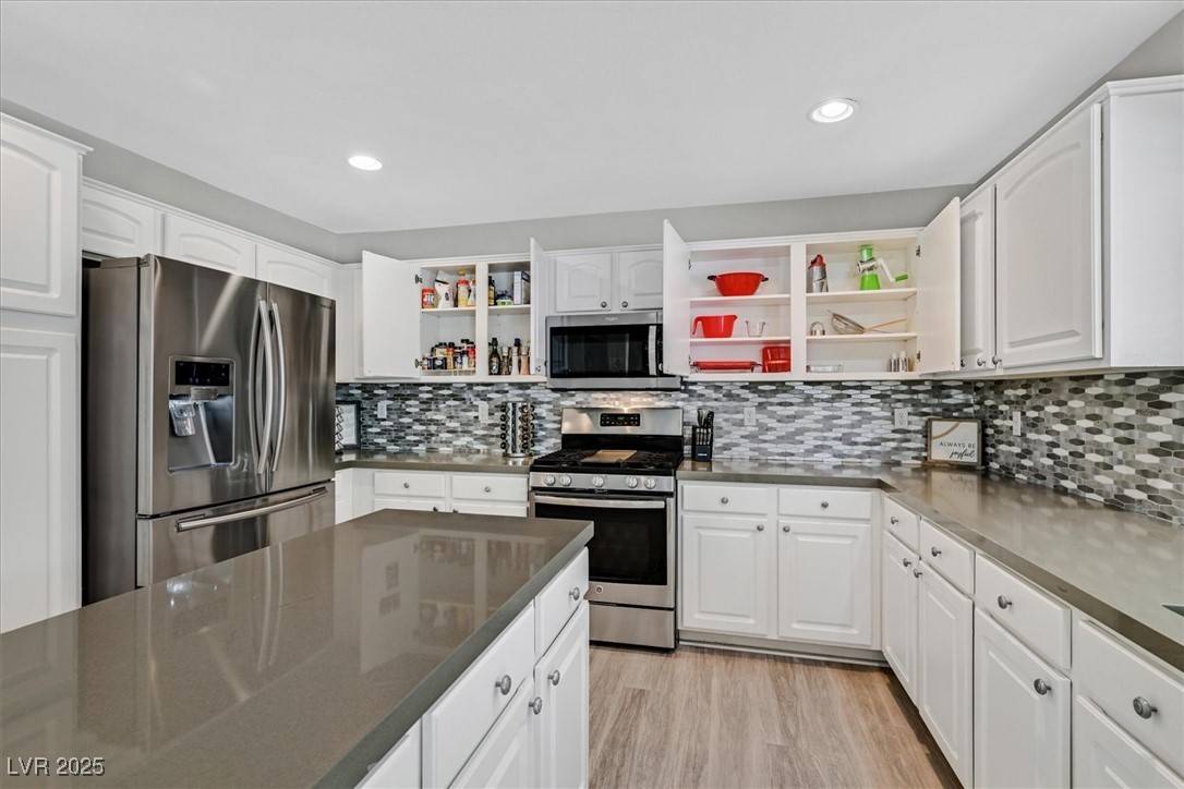 2735 Peekskill Avenue Henderson, NV 89052 - Photo 11 of 35