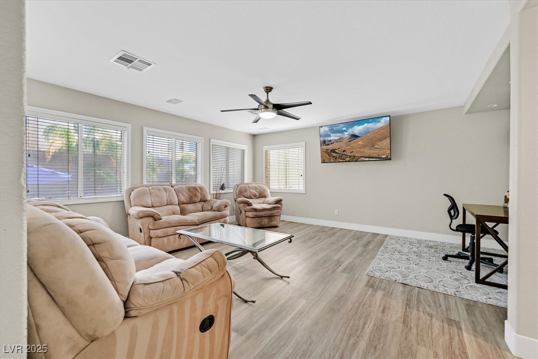 2735 Peekskill Avenue Henderson, NV 89052 - Photo 5 of 35