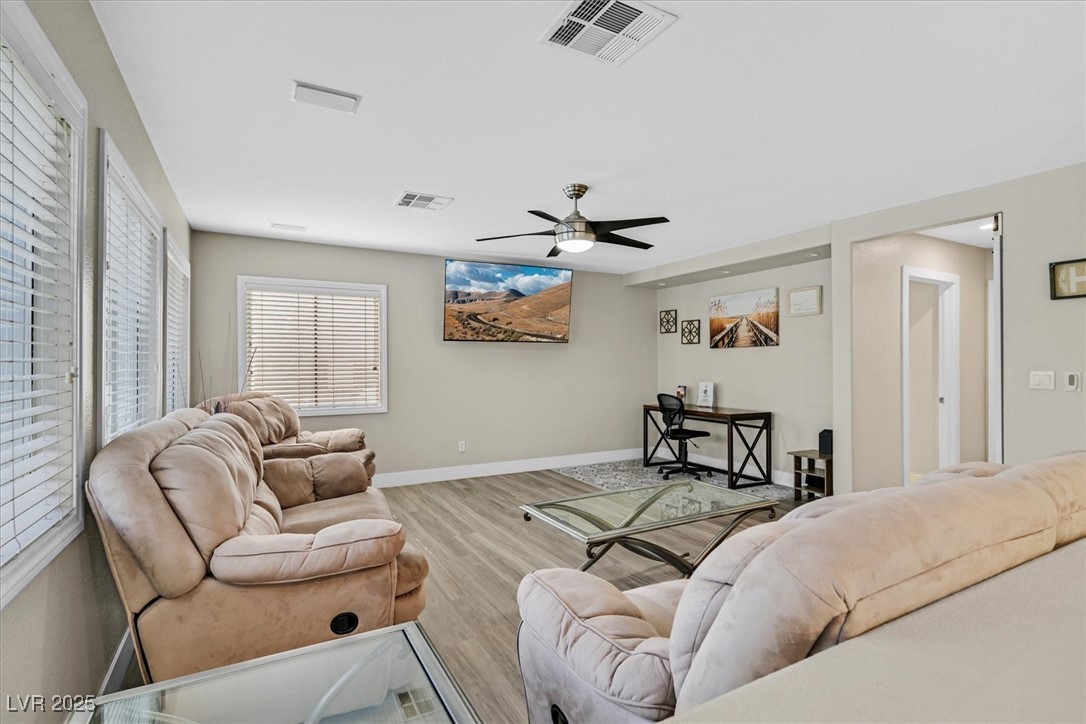 2735 Peekskill Avenue Henderson, NV 89052 - Photo 6 of 35