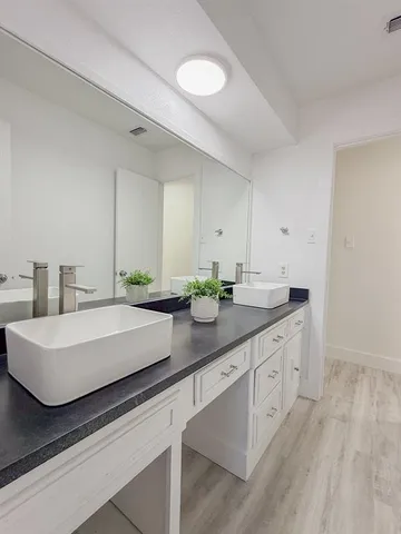 $299,900 | 6320 Arthur Drive, Edgecliff Village, TX 76134