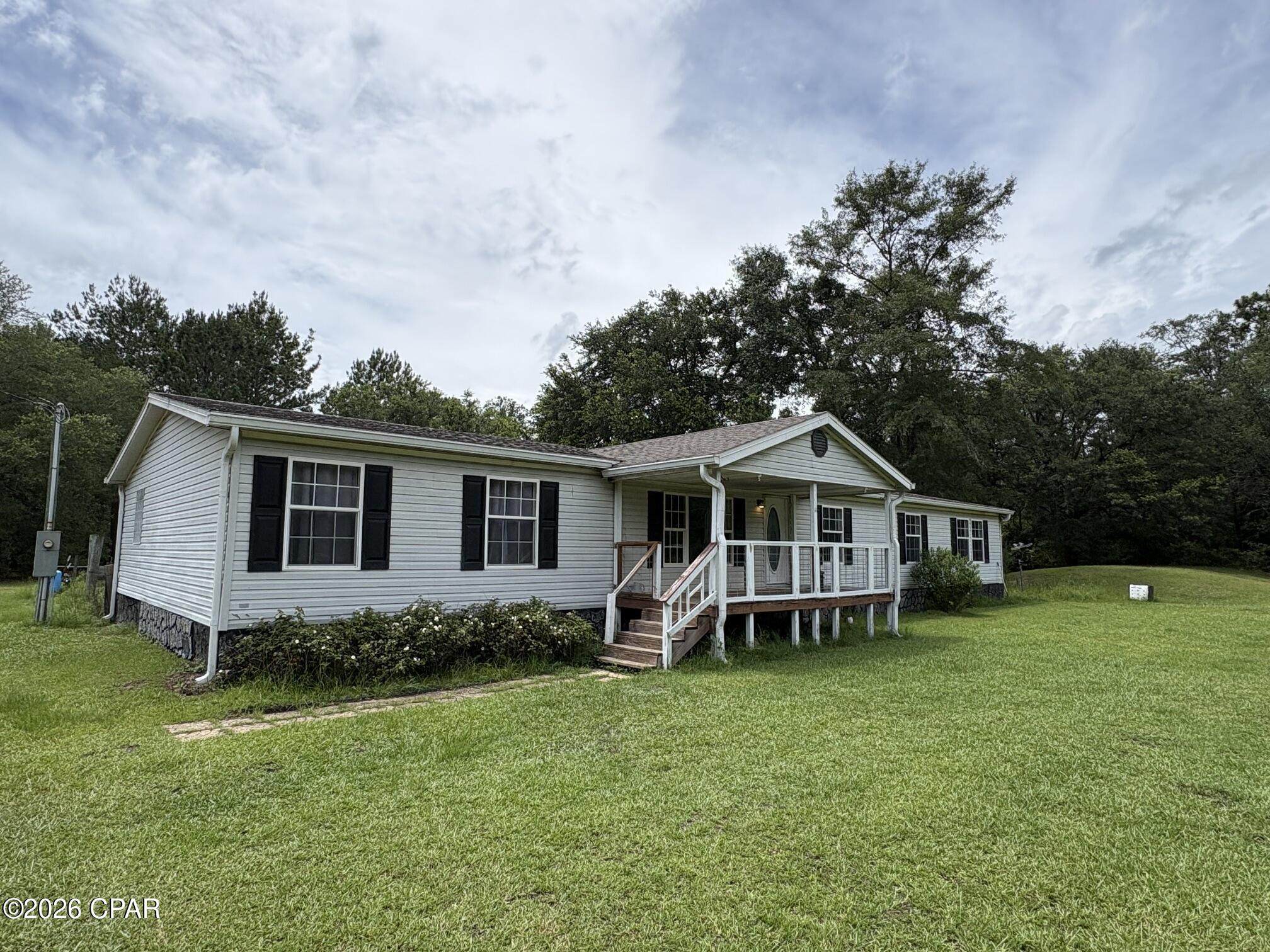 2802 Sylvania Road Vernon, FL 32462 - Photo 3 of 38