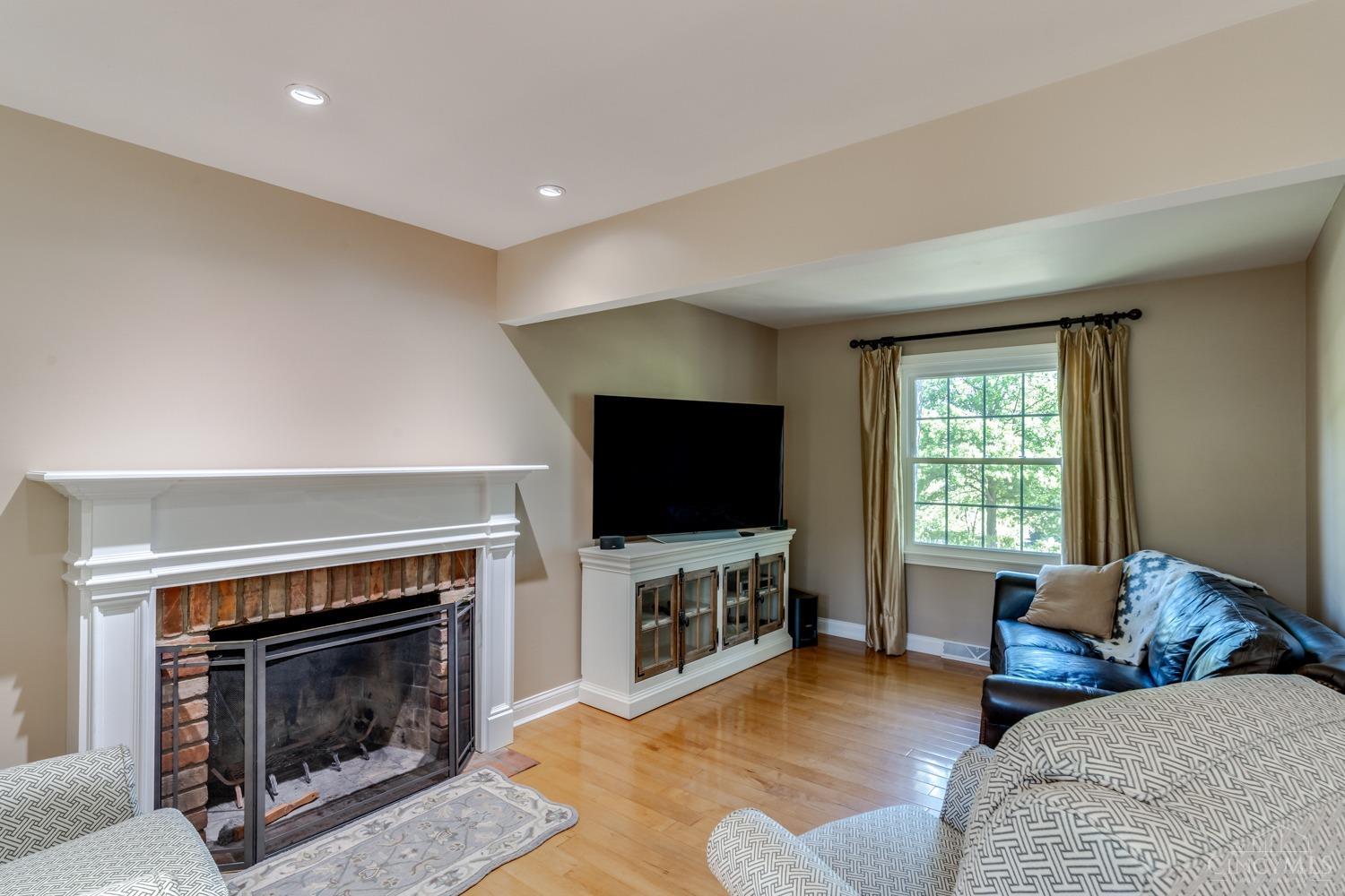 4729 Hubble Road Cincinnati, OH 45247 - Photo 30 of 69