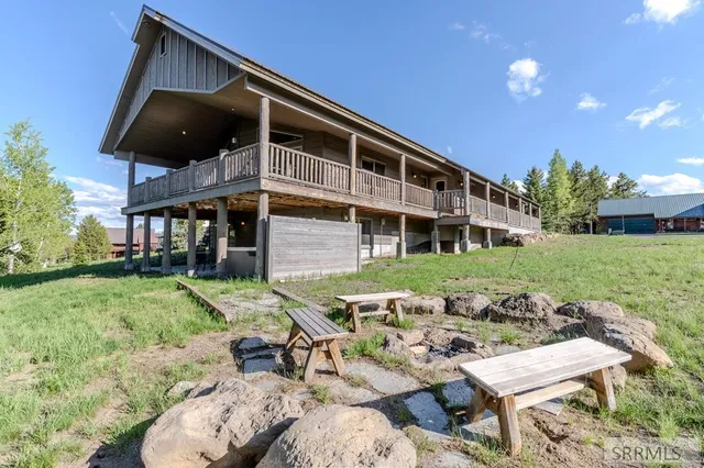 $1,198,000 | 4185 Grandview Road, Island Park, ID 83429