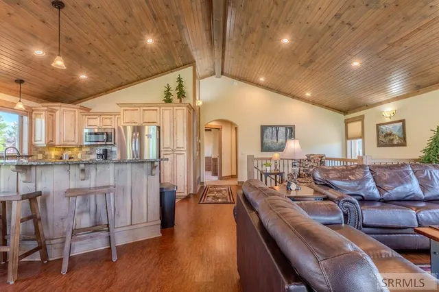 $1,198,000 | 4185 Grandview Road, Island Park, ID 83429