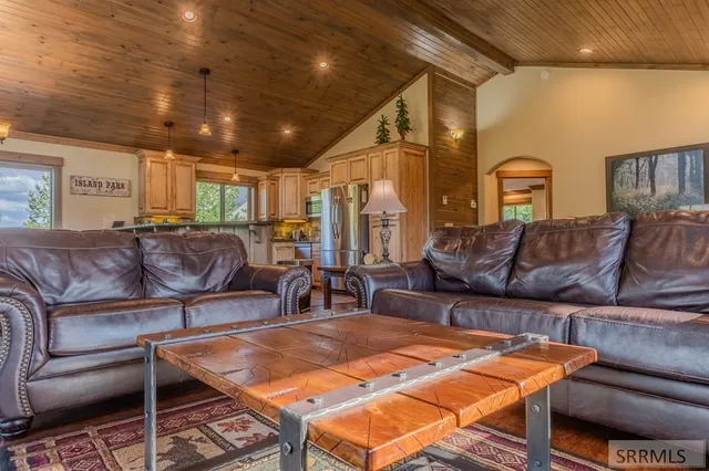 $1,198,000 | 4185 Grandview Road, Island Park, ID 83429