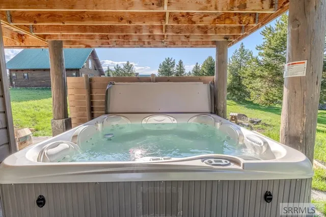 $1,198,000 | 4185 Grandview Road, Island Park, ID 83429