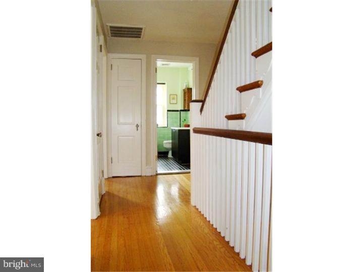204 Hewett Road Wyncote, PA 19095 - Photo 11 of 25 Hallway