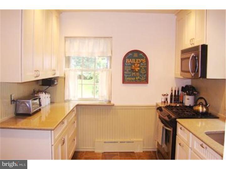 204 Hewett Road Wyncote, PA 19095 - Photo 7 of 25 Kitchen
