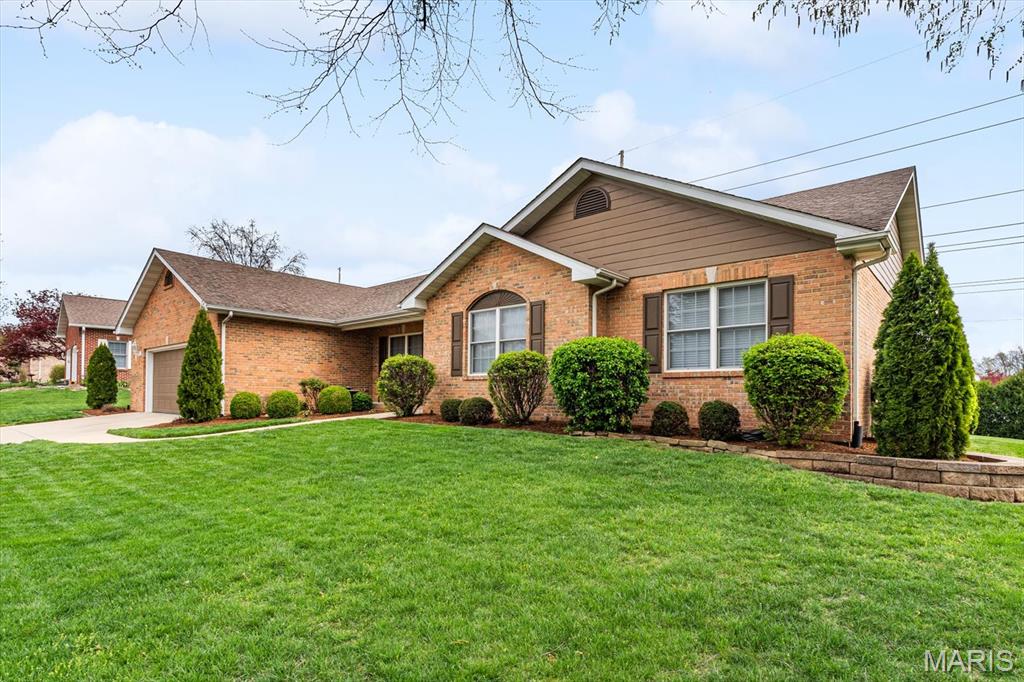 108 Calypso Drive Belleville, IL 62221 - Photo 2 of 59