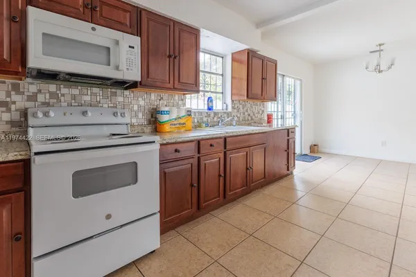 $2,500 | 1301 Northeast 153rd Street, North Miami Beach, FL 33162