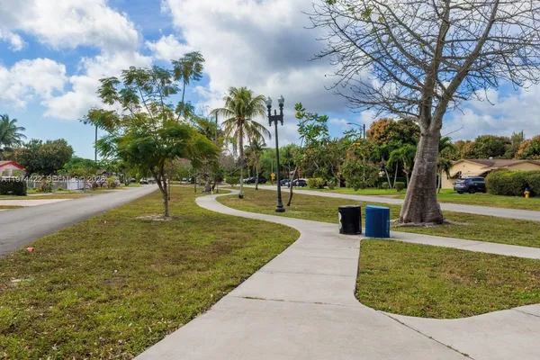 $2,500 | 1301 Northeast 153rd Street, North Miami Beach, FL 33162