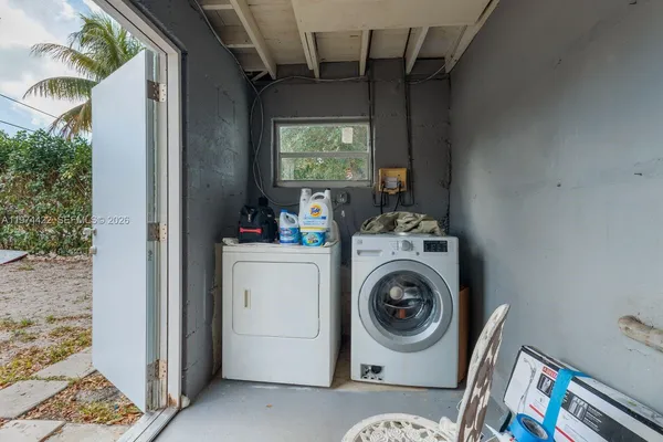 $2,500 | 1301 Northeast 153rd Street, North Miami Beach, FL 33162