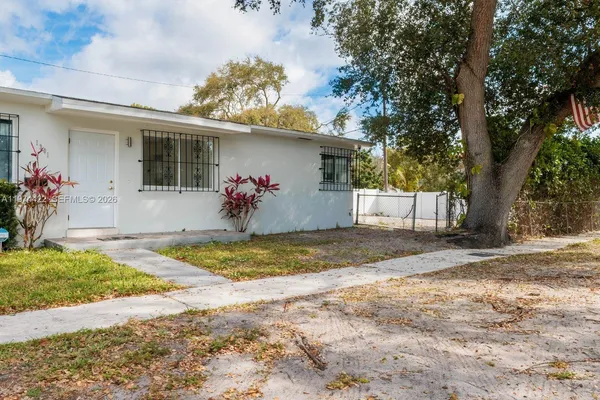 $2,500 | 1301 Northeast 153rd Street, North Miami Beach, FL 33162
