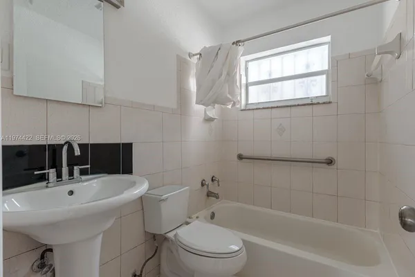 $2,500 | 1301 Northeast 153rd Street, North Miami Beach, FL 33162