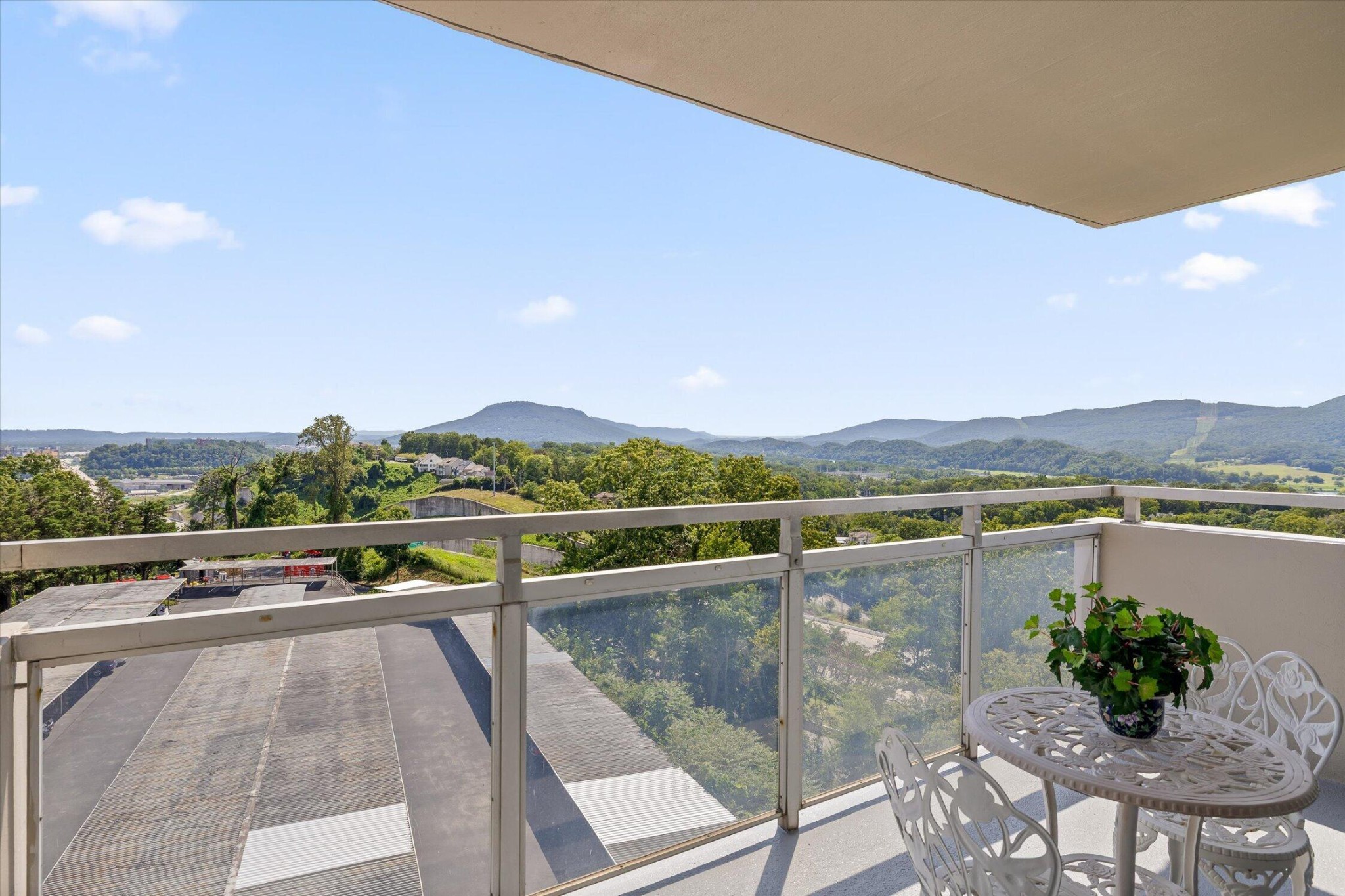 1131 Stringers Ridge Road, Unit 7H Chattanooga, TN 37405 - Photo 33 of 48 Gallery Image 33