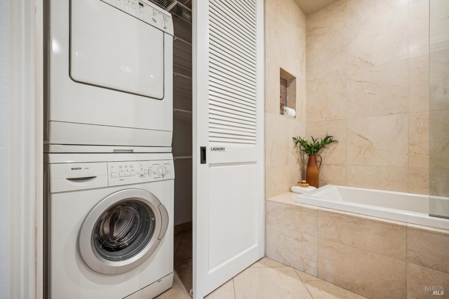 20 Porto Bello Drive San Rafael, CA 94901 - Photo 18 of 54 a utility room with a washer and dryer