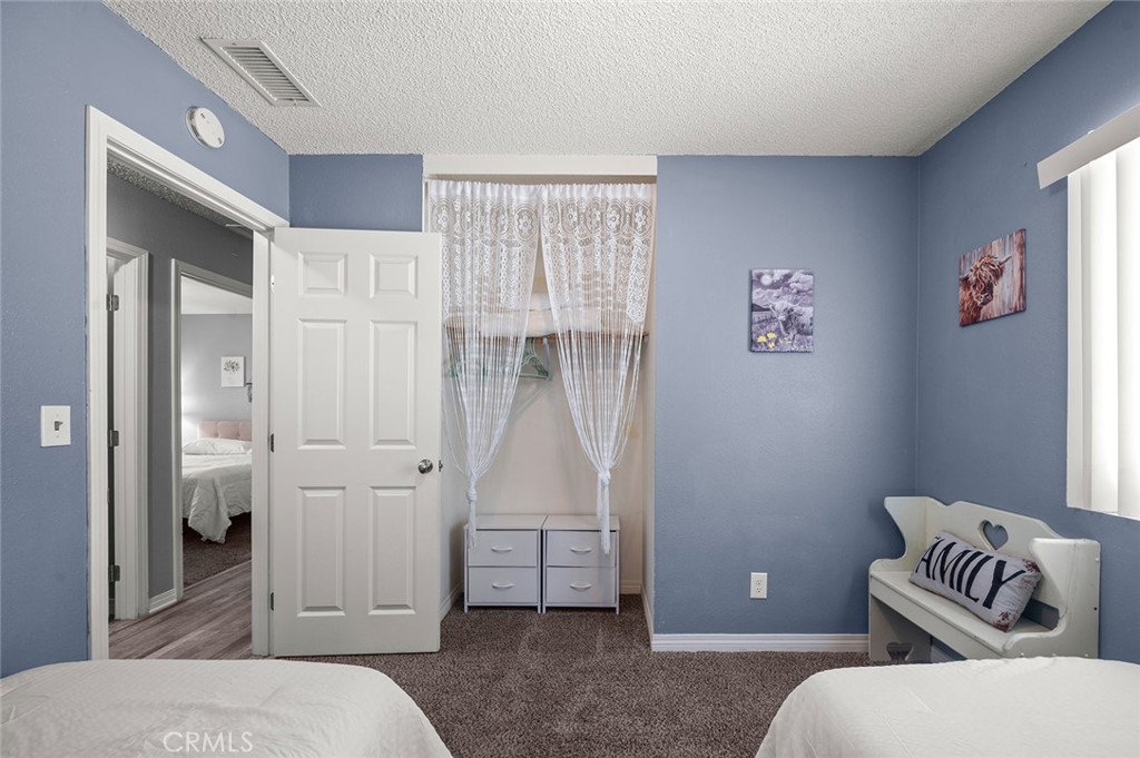 12827 Tamiani Road Apple Valley, CA 92308 - Photo 21 of 46