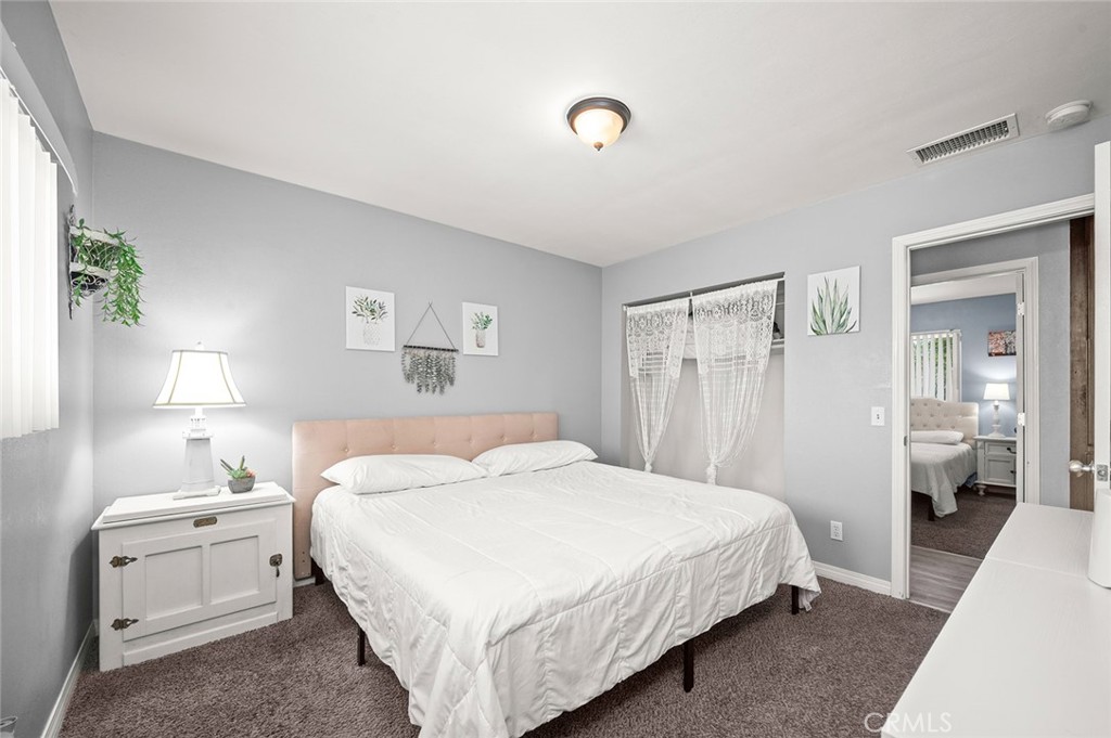 12827 Tamiani Road Apple Valley, CA 92308 - Photo 26 of 46