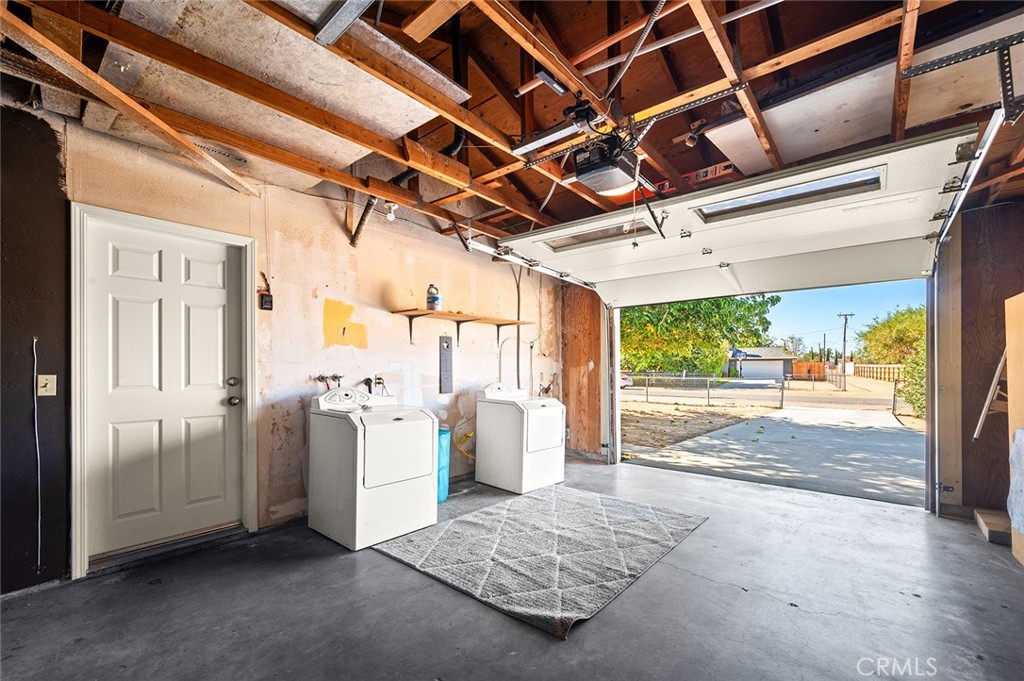 12827 Tamiani Road Apple Valley, CA 92308 - Photo 36 of 46