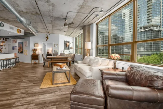 $359,900 | 115 West Peachtree Place Northwest, Unit 615, Atlanta, GA 30313