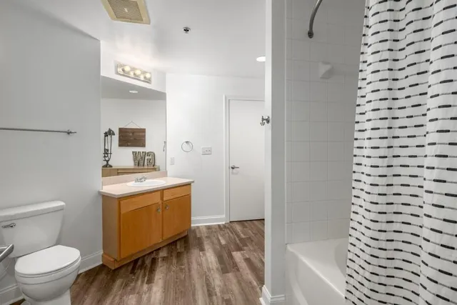 $359,900 | 115 West Peachtree Place Northwest, Unit 615, Atlanta, GA 30313