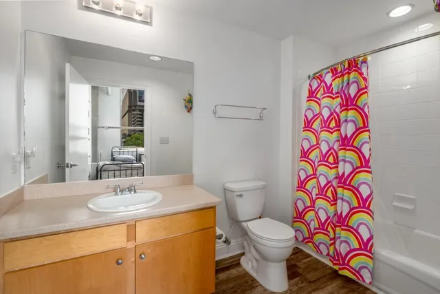 $359,900 | 115 West Peachtree Place Northwest, Unit 615, Atlanta, GA 30313