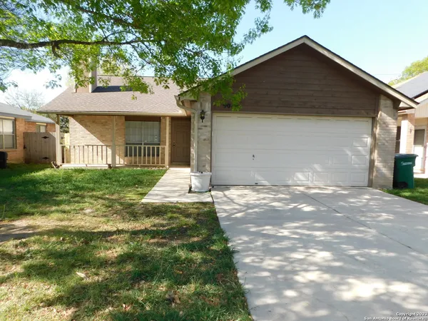 $1,595 | 9006 Roquefort, San Antonio, TX 78250