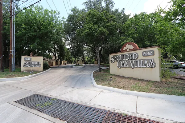 $1,350 | 8642 Fredericksburg Road, Unit 406, San Antonio, TX 78240