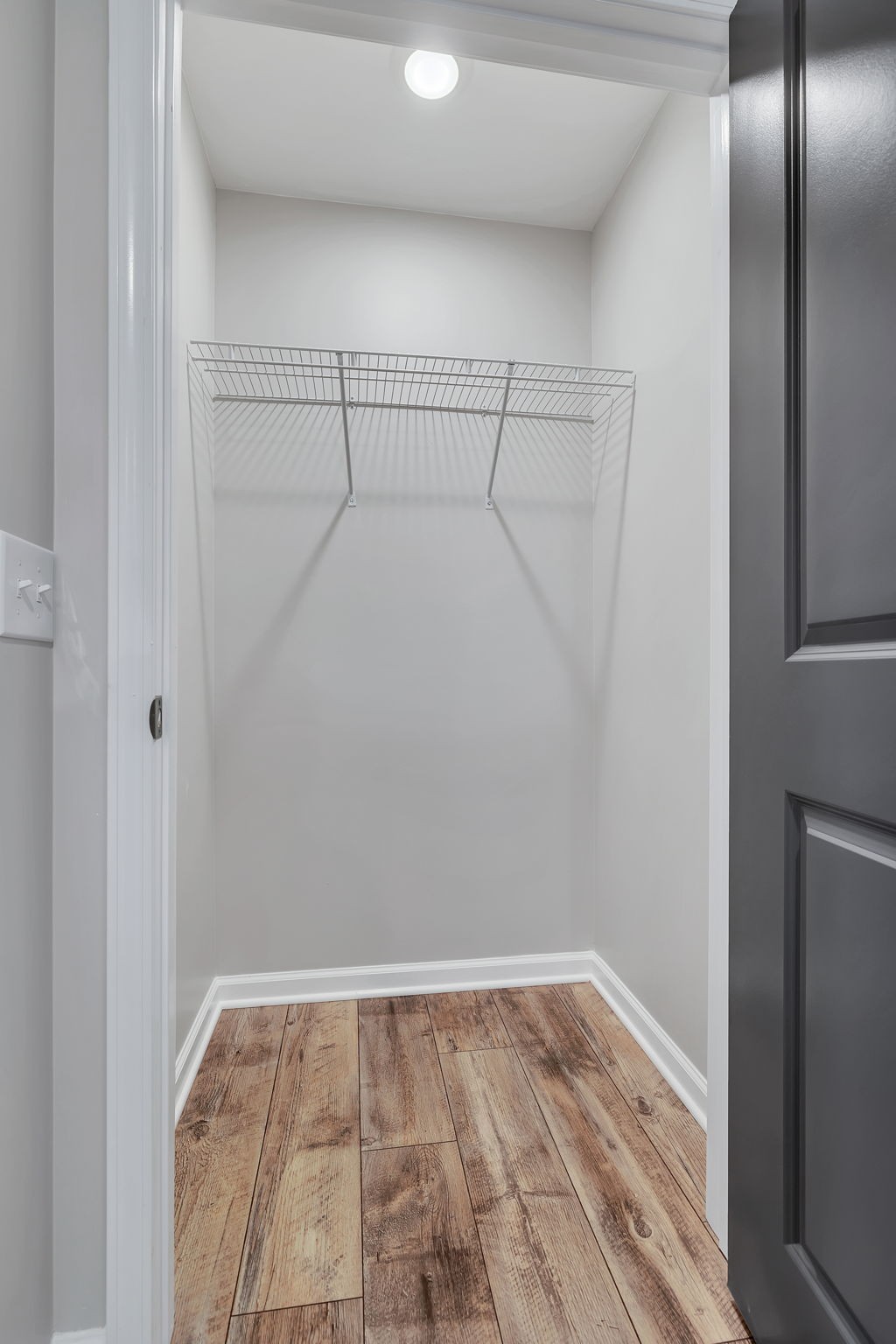 127 Lock 6 Road Hartsville, TN 37074 - Photo 31 of 35 a view of a room with wooden floor