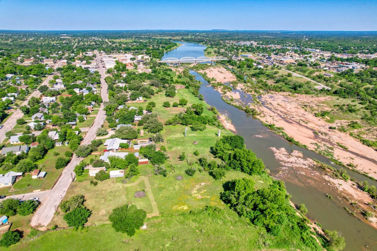 609 East Main Street Llano, TX 78643 - Photo 5 of 23 a view of city with ocean