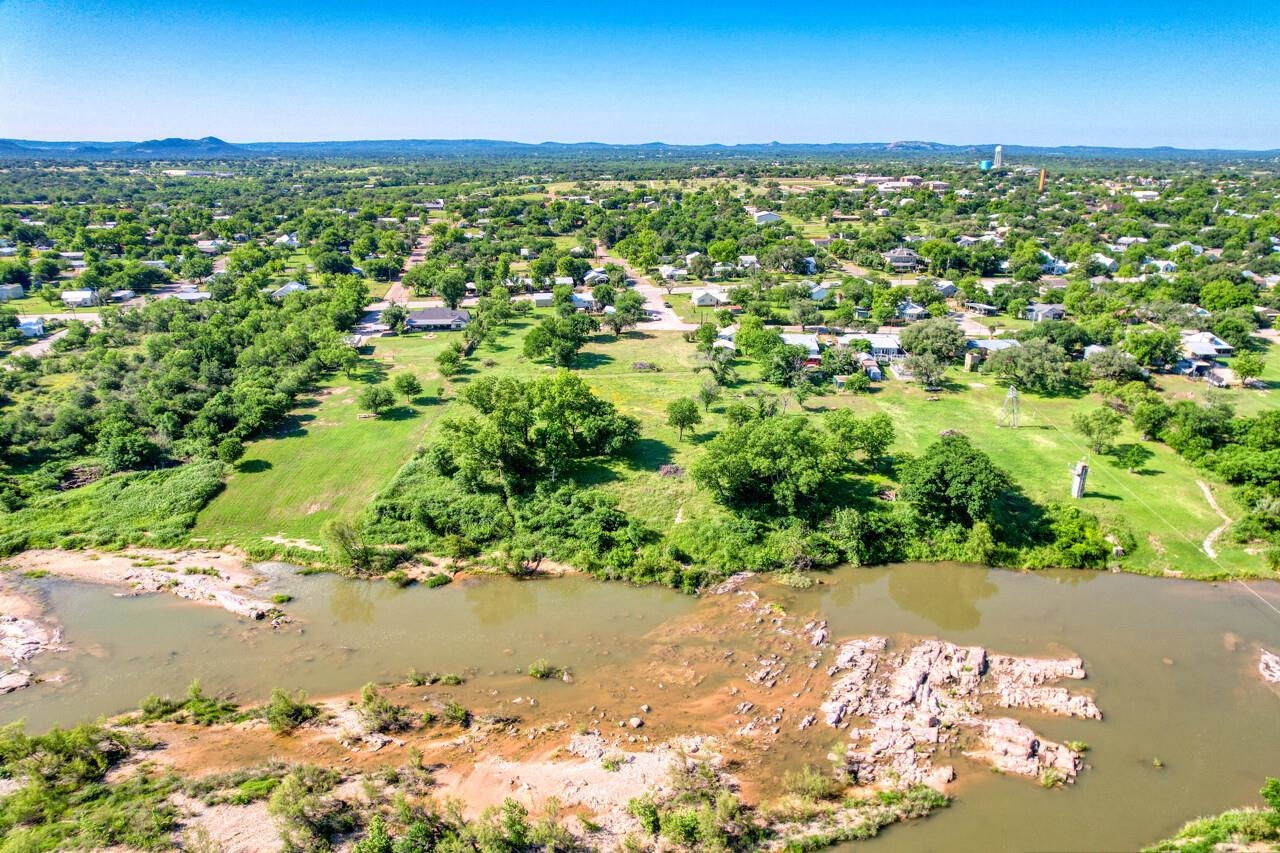 609 East Main Street Llano, TX 78643 - Photo 9 of 23 a view of a pathway with a yard