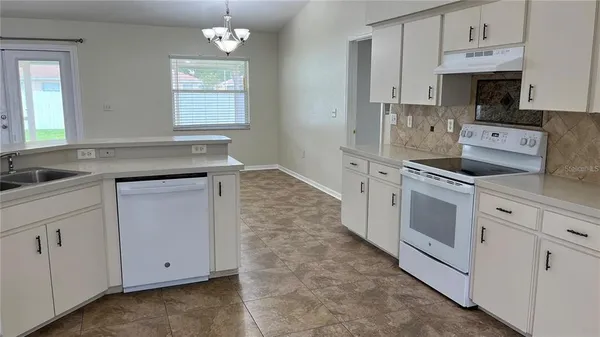 $2,195 | 4607 Great Blue Heron Drive, Lakeland, FL 33812