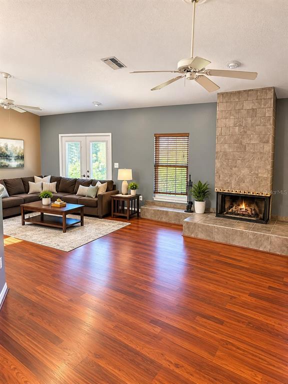 5422 Foley Square New Port Richey, FL 34652 - Photo 8 of 12 Gallery Image 8