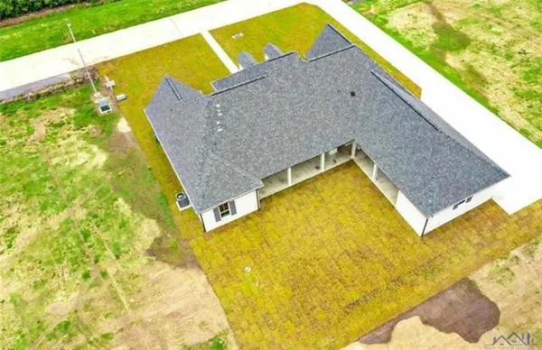 $735,900 | 168 Rue Christé, Thibodaux, LA 70301