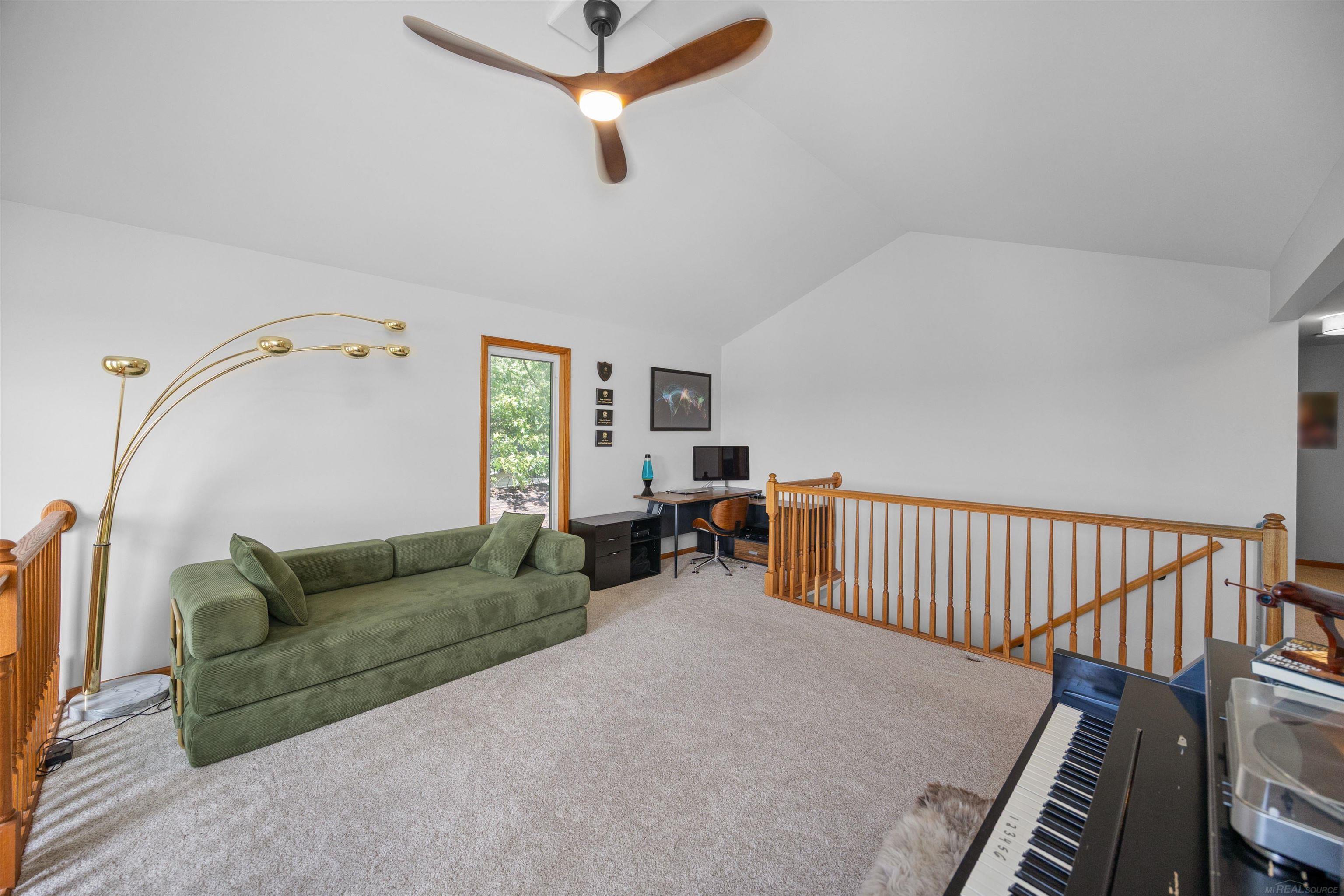8970 River Valley Road Brighton, MI 48116 - Photo 23 of 39 50218143-b2df858e-dfe7-4909-aad8-2a4752ae7561.JPG