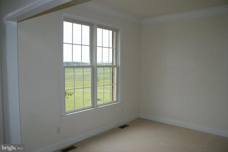5002 Fawn Grove Road Pylesville, MD 21132 - Photo 18 of 26 Living Room