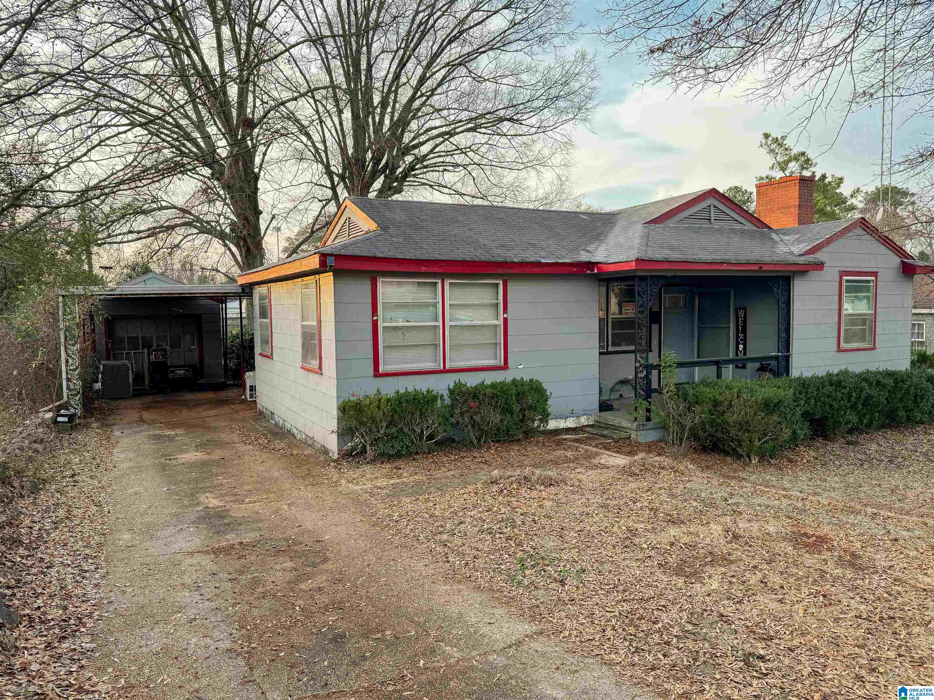 727 Glenwood Road Talladega, AL 35160 - Photo 2 of 16
