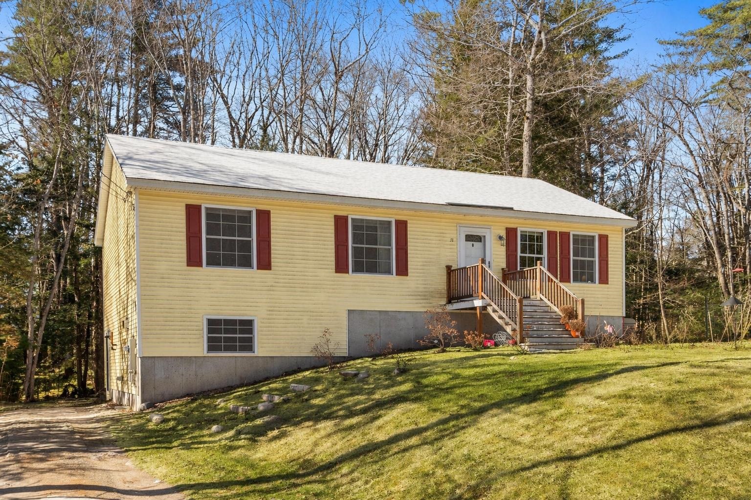 71 Windsor Way Barnstead, NH 03225 - Photo 1 of 36