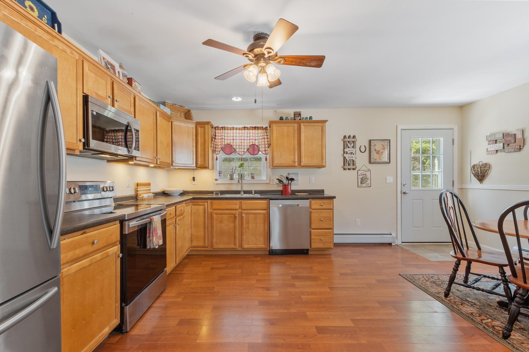 71 Windsor Way Barnstead, NH 03225 - Photo 12 of 36