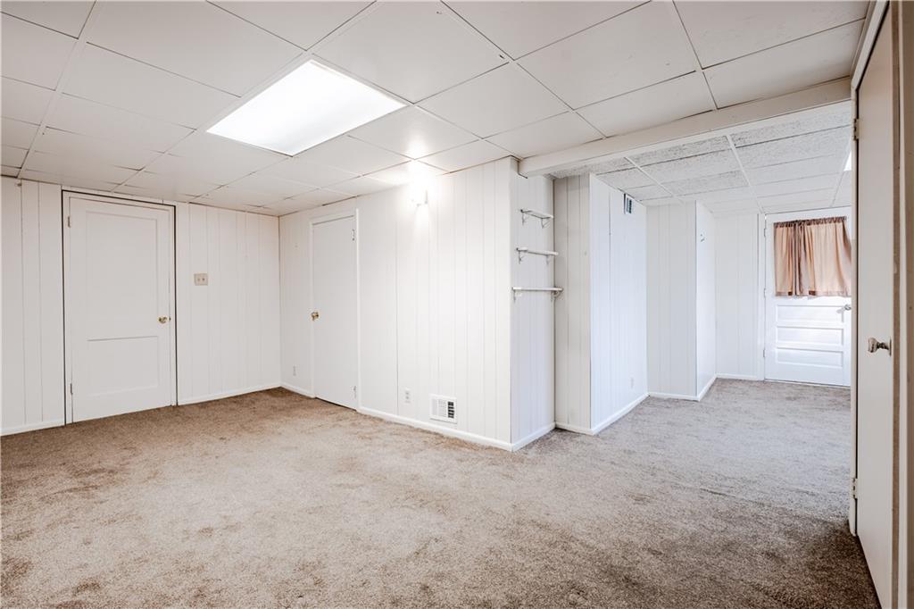 435 Pearce Road Pittsburgh, PA 15234 - Photo 19 of 25 a view of an empty room