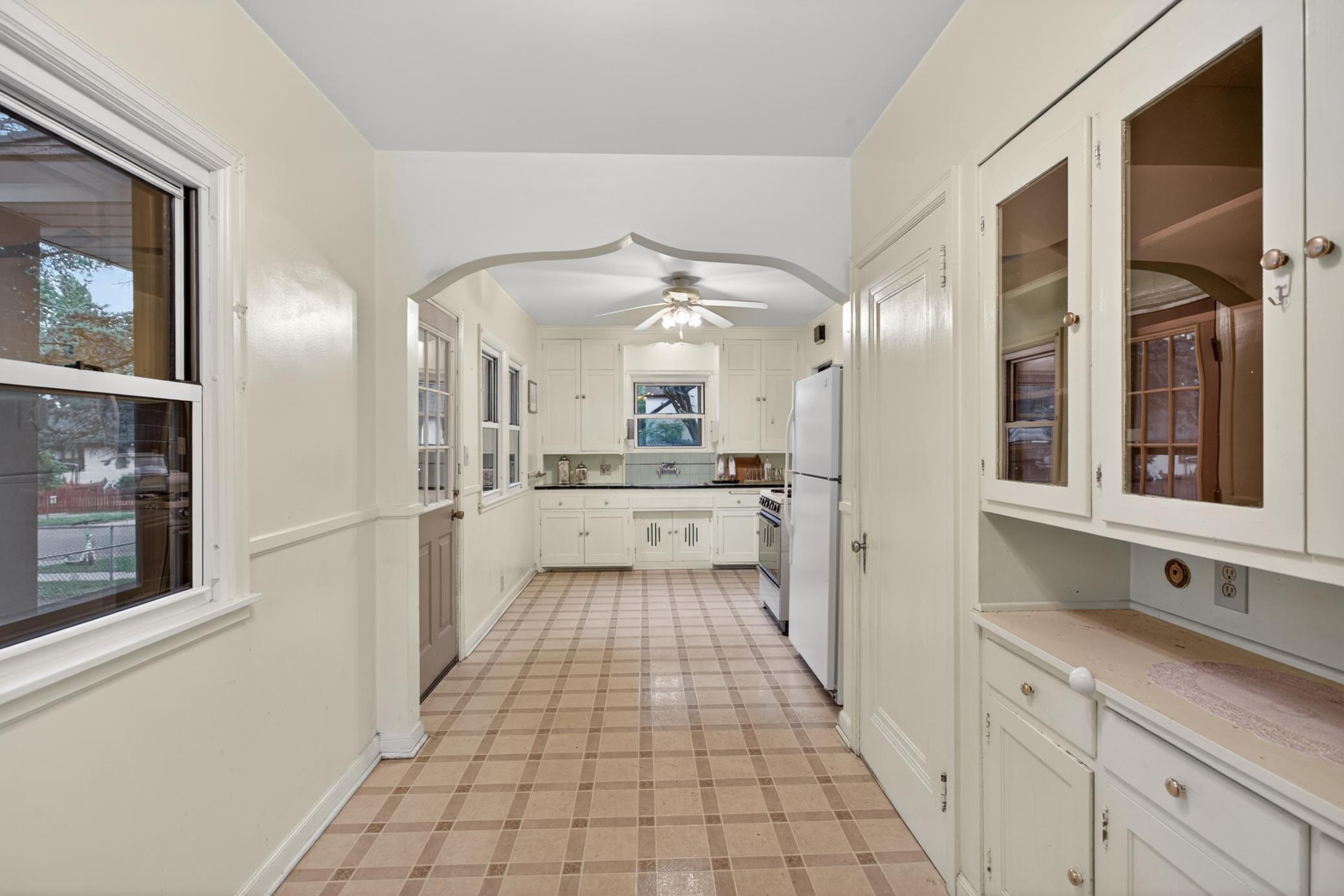 1262 Edgcumbe Road St. Paul, MN 55105 - Photo 7 of 21
