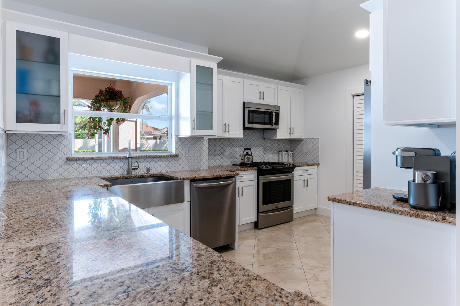 105 Eagleton Lane Palm Beach Gardens, FL 33418 - Photo 8 of 26 105 Eagleton Ln Palm Beach-large-022-009