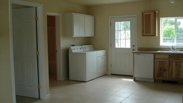$525,000 | 101 South West Street, Unit 915 W MAIN AVE, Chewelah, WA 99109